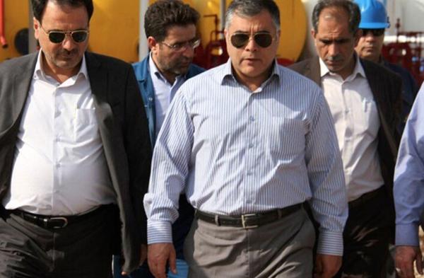  وزیر نفت از روند توزیع سوخت در جایگاه‌ها بازدید کرد 