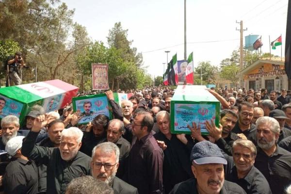 حضور سینماگران در مراسم خاکسپاری سرداران شهید حاجی‌زاده و ربانی