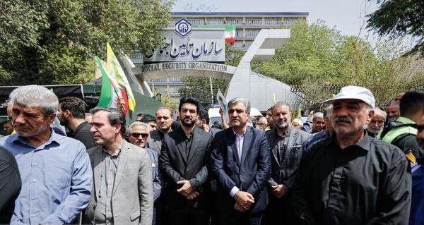 حضور مدیرعامل سازمان تأمین اجتماعی در مراسم تشییع شهدای اقتدار