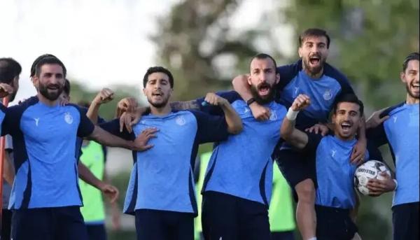 هشت + چهار جای خالی در لیست استقلال!