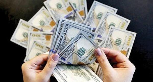 سقوط دلار به پایینترین رقم در ۳ سال اخیر