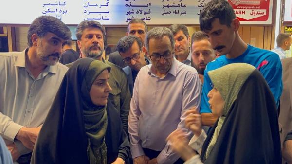 بازدید شبانه وزیر راه از ترمینال جنوب تهران/ سامانه‌های غیرمجاز و متخلف مسدود شوند