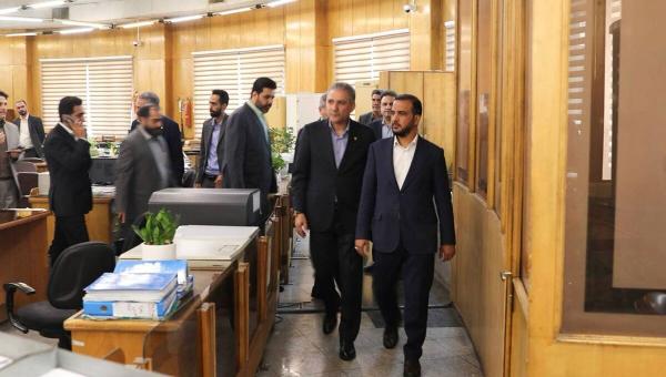  تقدیر نماینده مردم اهواز از عملکرد بانک ملی ایران در ایام نبرد نظامی ایران و اسرائیل 