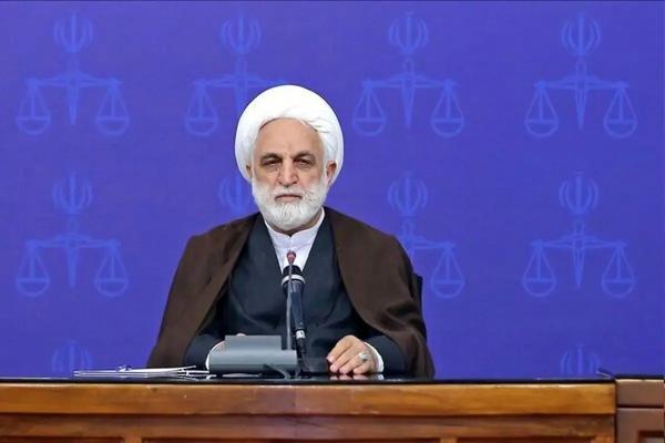جزئیات حمله به زندان اوین از زبان اژهای/ برخی از خانوادههای زندانیان شهید شدند