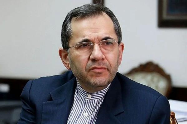  پاسخ کنایه آمیز تخت روانچی به مجری بی‌بی‌سی: اگر شجاعت انتقاد از آمریکا را ندارند باید سکوت کنند+ فیلم 