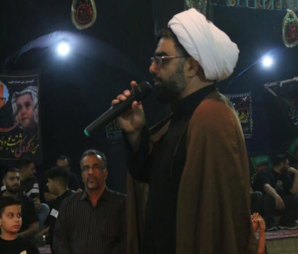 آیین سنتی جاروکشی در حسینیه ارشاد علیاء نطنز برگزار شد