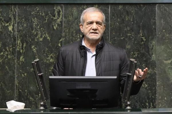آمریکا به دنبال زورگیری است | هر پرچمی که بیفتد، صدها قهرمان دیگر آن را بلند خواهند کرد