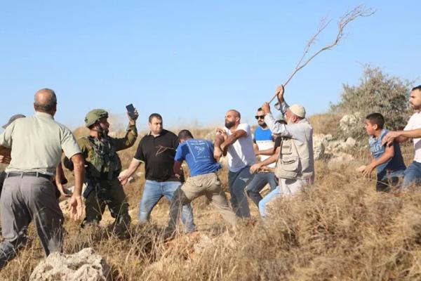 شهرک‌نشینان صهیونیست جنوب نابلس را به آتش کشیدند