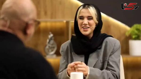  واقعا دختری که تخم‌مرغ شانسی آن‌باکس می‌کند، جذاب است!؟ 