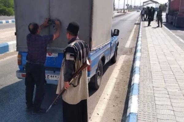 حضور عشایر خوزستان در کنار نیروهای نظامی برای بازرسی