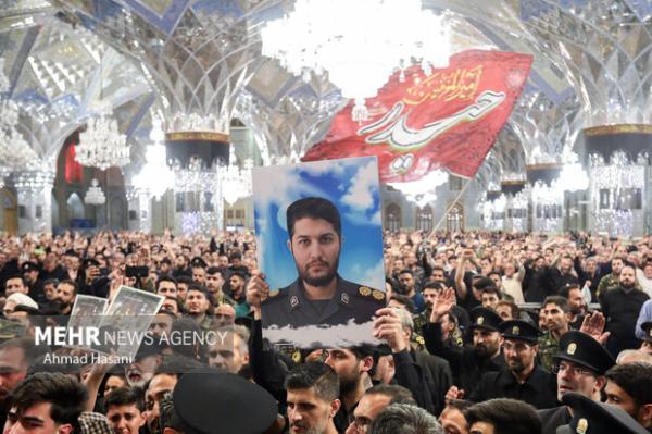 مراسم وداع با پیکر ۱۳ شهید حمله رژیم صهیونیستی در حرم رضوی برگزار شد