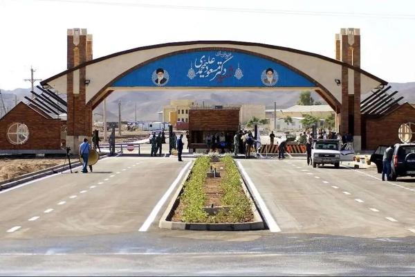 مدیر حوزه‌های علمیه کشور از سایت فردو بازدید کرد