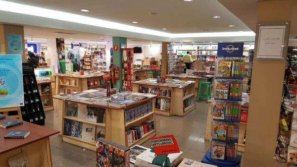 در پردیس سینمایی باغ کتاب برق سالنها قطع میشود ولی برق بقیه باغ، پایدار است!