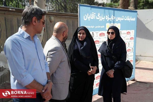  بازدید میرزایی از رقابت‌های ۱۰۰۰ امتیازی تنیس کشوری آقایان در مشهد 