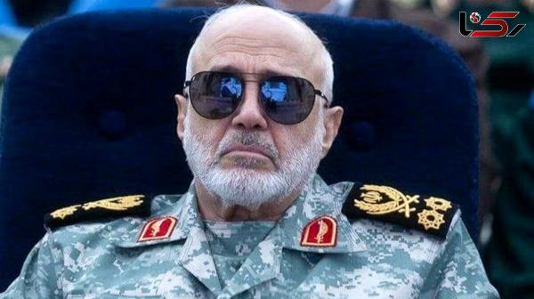  عکس / سفر در زمان؛ «سرلشکر رشید در حال بررسی پهپادهای ارتش»؛ سال 1402 