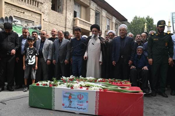 تشییع پیکر شهید سه ساله گلستانی و مادرش در گرگان