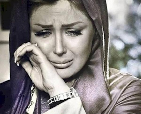 نگاهی به خانه ابدی گلباران شده مادر نیوشا ضیغمی/روحش شاد و یادش گرامی