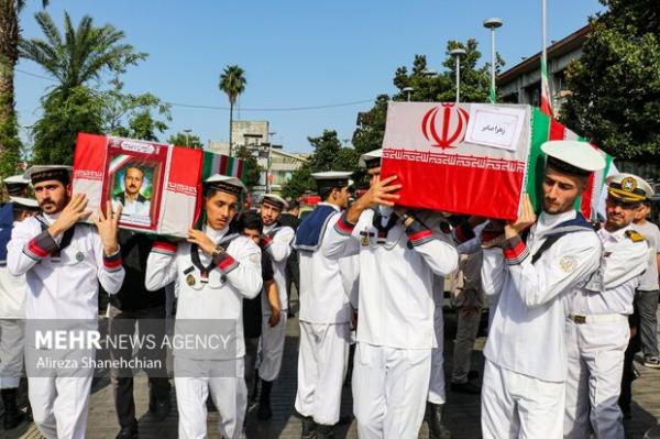 نمایی دیگر از تشییع پیکر ۱۵ شهید تجاوز رژیم صهیونیستی در آستانه