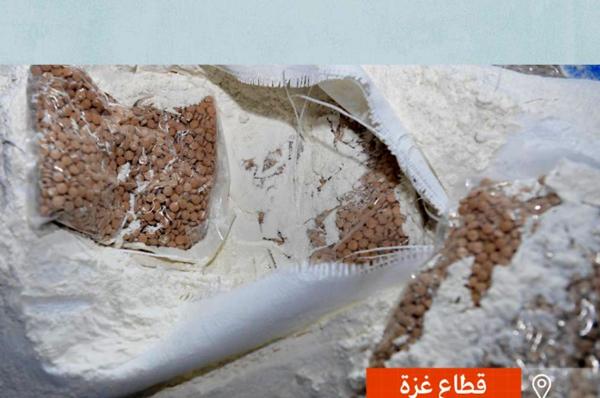 کشف قرصهای مخدر در کیسههای آرد در غزه