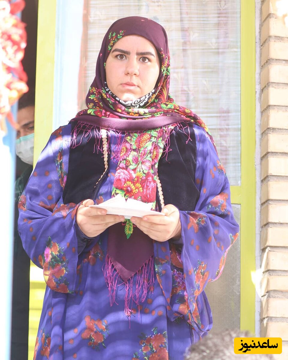 یادی کنیم از خواستگاری خنده‌دار روناک سریال نون خ در وسط کوچه/ شادوماد خیلی دلش میخواست شاعرانه تموم کنه قضیه رو ولی مگه روناک میذاره