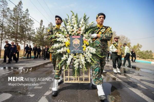 تشییع پیکر شهید مدافع وطن «صالح بناء هنزایی» در یزد