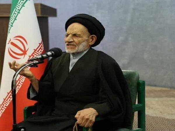 امام جمعه بیرجند: وحدت رمز پیروزی/خون شهدا وعده صادق الهی را محقق کرد