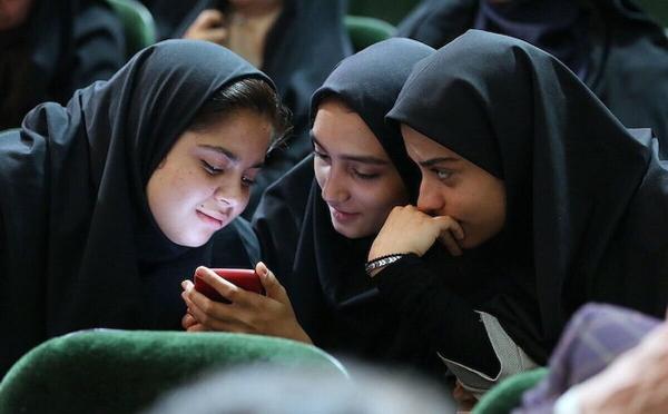  رحیمی: صدا و سیما باید پاسخگوی ادبیات سخیف کارشناس خود باشد/ «احمق‌ترین نسل» رمز آشوبی جدید است 