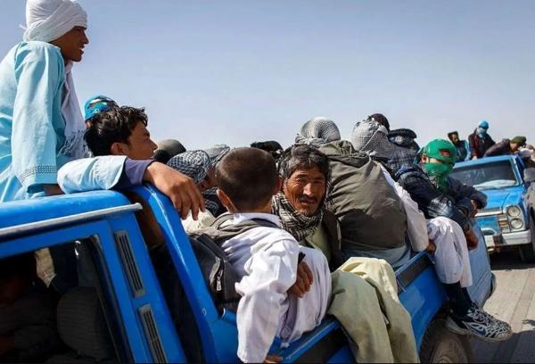  ورود اتباع خارجی به ۱۴ شهرستان ممنوع شد 
