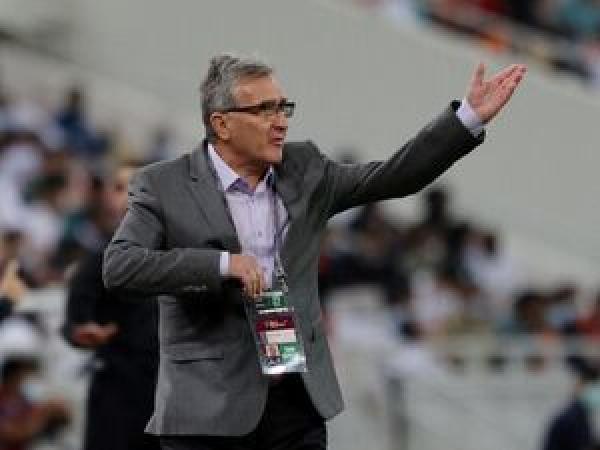 برانکو: وقتی پرسپولیس سرمربی دارد، کجا بیایم؟