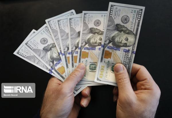 بازار ارز تجاری فعال است