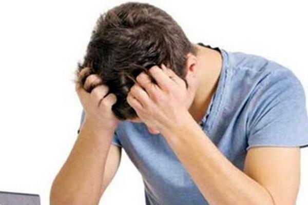 آشنایی با غذاهایی که استرس را زیاد میکند