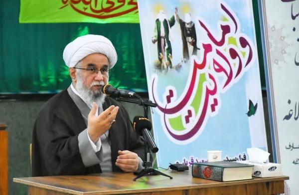 مهمترین درسی که انسان باید فرا گیرد شناخت و معرفت نسبت به خود است 