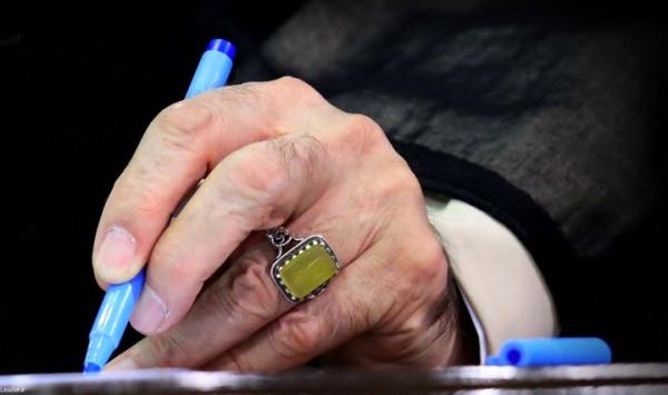 با حکم رهبرانقلاب سردار شادمانی فرمانده قرارگاه مرکزی خاتم الانبیاء شد