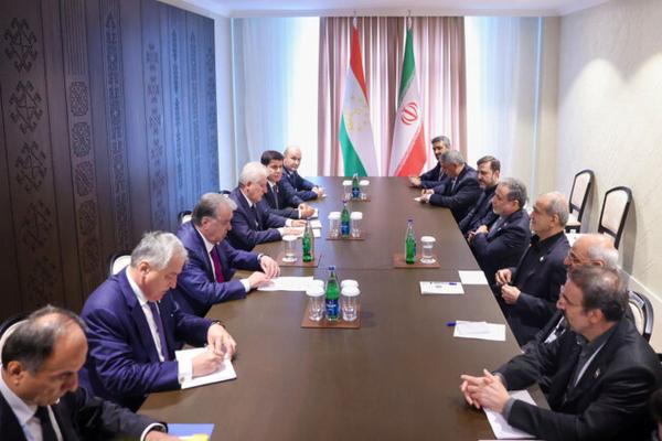   چراغ سبز پزشکیان به شروع مذاکرات با آمریکا 