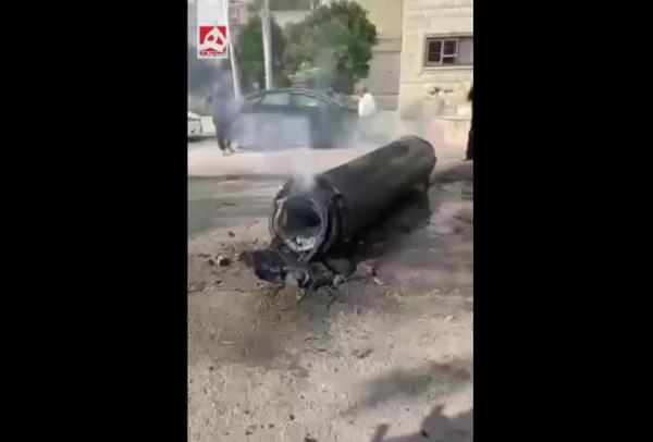 لحظه به یادگار بردن بوستر موشک ایرانی توسط فلسطینی ها + ویدئو
