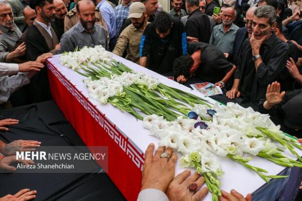 مراسم تشییع شهید «امیر حسین صالحی» در رشت