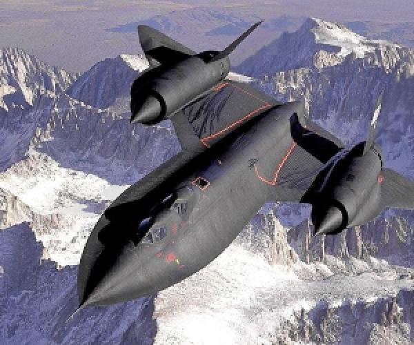 سرعت واقعی SR-71 + راز لباس خلبان هواپیمای اس ار 71 بلکبرد جاسوس