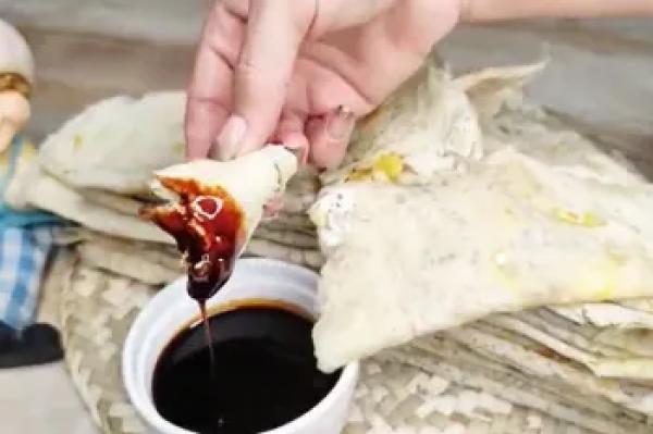آموزش نان سنتی رگاگ(رقاق) / نانی که گردشگران را به خود جذب کرده! (نان اصیل جنوب ایران)