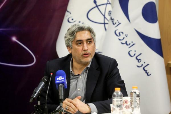 ادای احترام مسئولان قم به مقام شهید دانشمندهسته‌ای «سید امیرحسین فقهی»