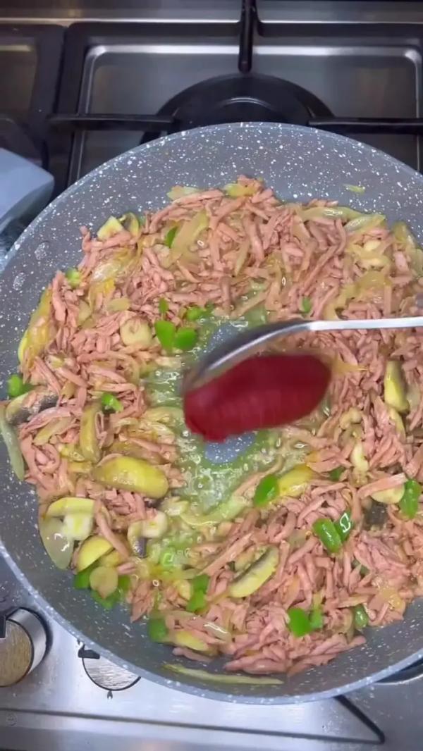  ساندویچ سوسیس مخصوص + فیلم 
