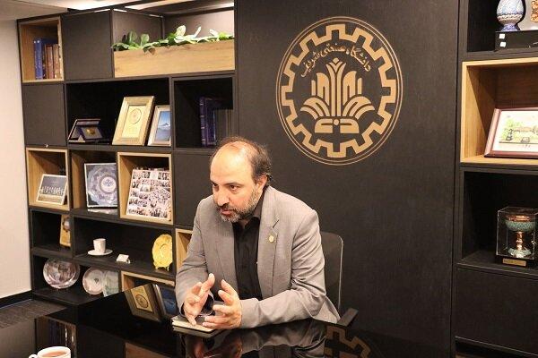 مصمم‌تر از قبل در راه توسعه علم و فناوری تلاش خواهیم کرد