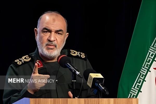 سرلشکر سلامی: مقابله امروز ما با آمریکا ادامه دفاع مقدس است