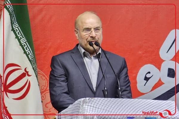  حضور محمدباقر قالیباف در مراسم تشییع پیکر شهدای اقتدار 
