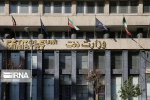 آتش انبار نفت شهران و مخزن سوخت جنوب تهران تحت کنترل است
