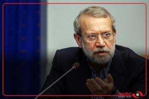 لاریجانی: روز اول جنگ صهیونیستها با مسئولان سیاسی و امنیتی تماس گرفتند تا آنها را تهدید کنند