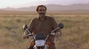 نماهنگ یکی یک پول خروس با صدای جواد بدیع زاده و بازی رضا ناجی + فیلم