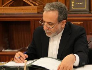 نامه عراقچی به گروسی در پی تعرض رژیم صهیونیستی به تاسیسات هستهای ایران