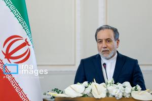 عراقچی خواستار منع استفاده از سلاحهای شیمیایی شد