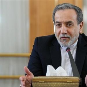 عراقچی شایعات سفر هیئت ایرانی به عمان را تکذیب کرد