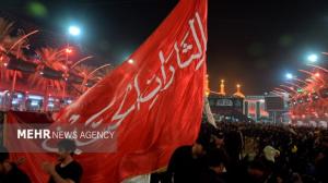 حال و هوای بین‌الحرمین در غروب روز هفتم محرم